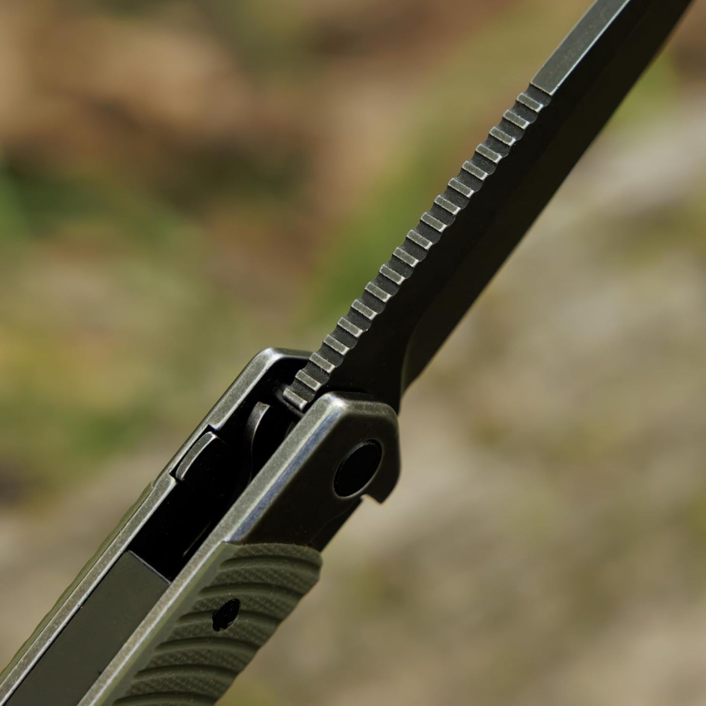 REVO Knives Duo – Drop Point w/ Aux Cutter (Green)