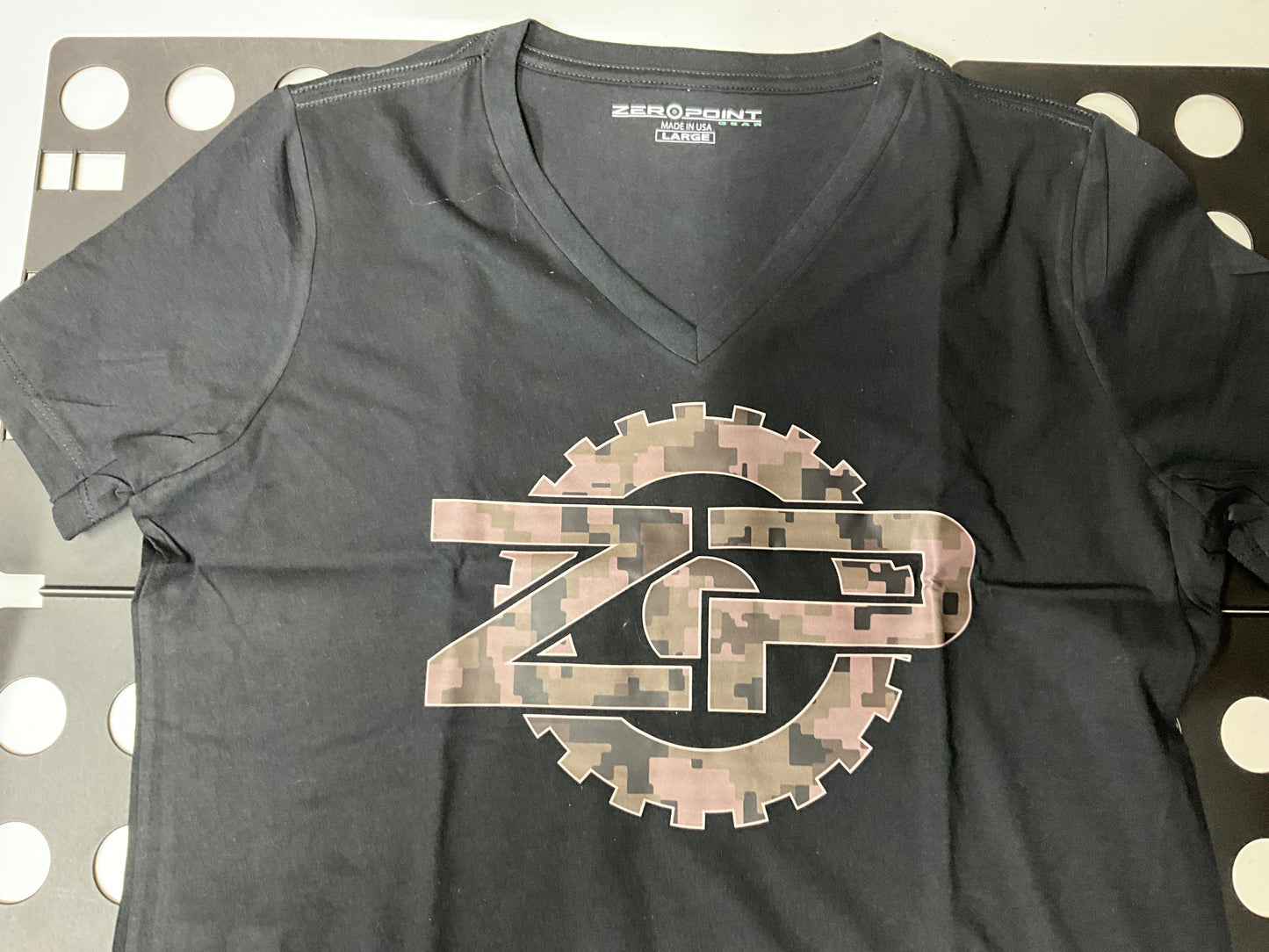 ZP Gear Ladies V-Neck Tee – Desert Camo on Black