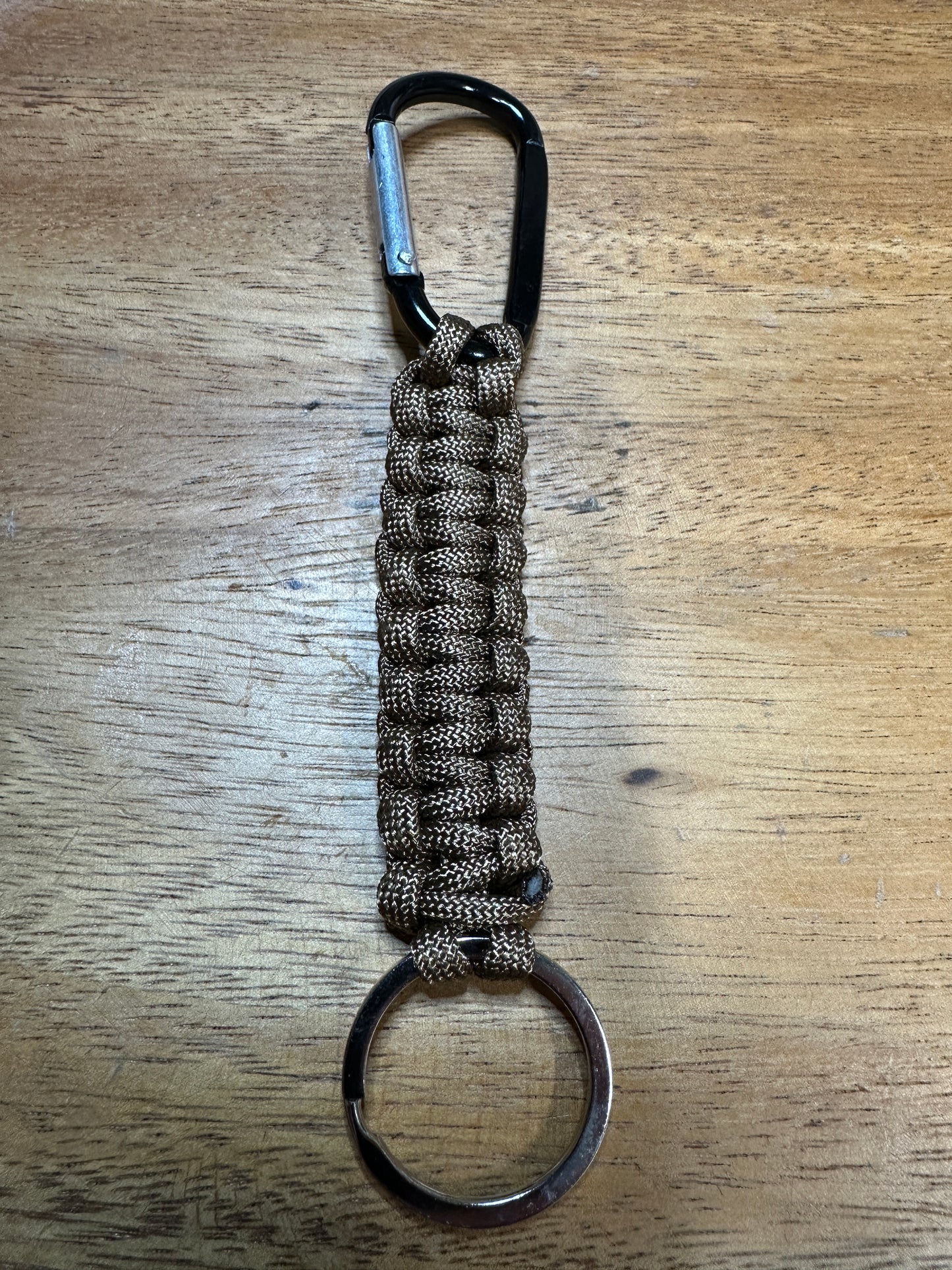 Paracord Keychain Lanyard – Survival-Ready Carry