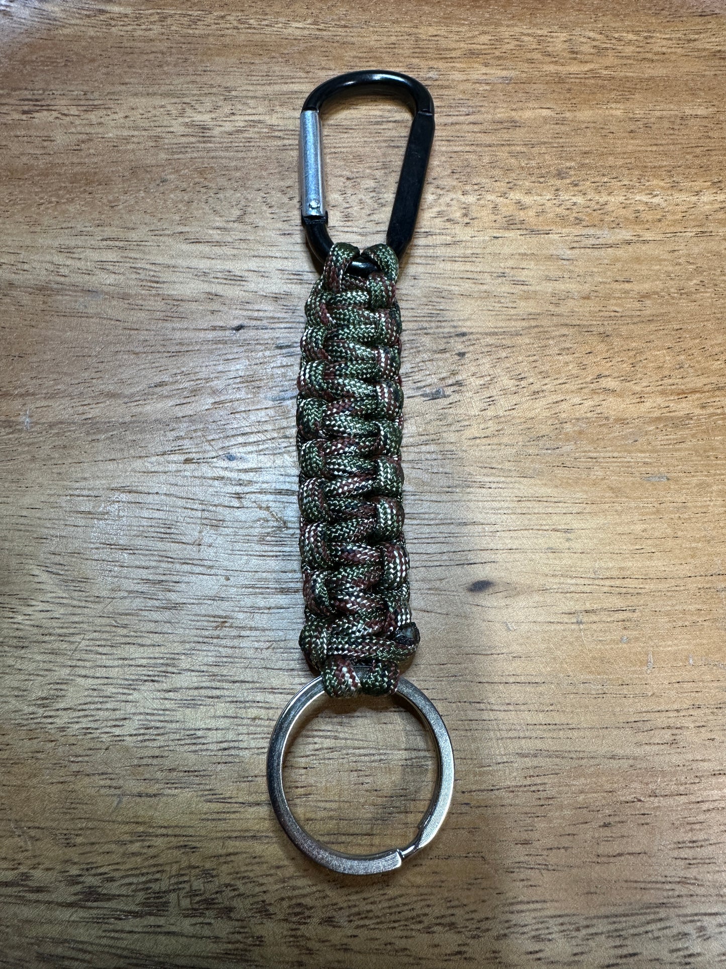 Paracord Keychain Lanyard – Survival-Ready Carry
