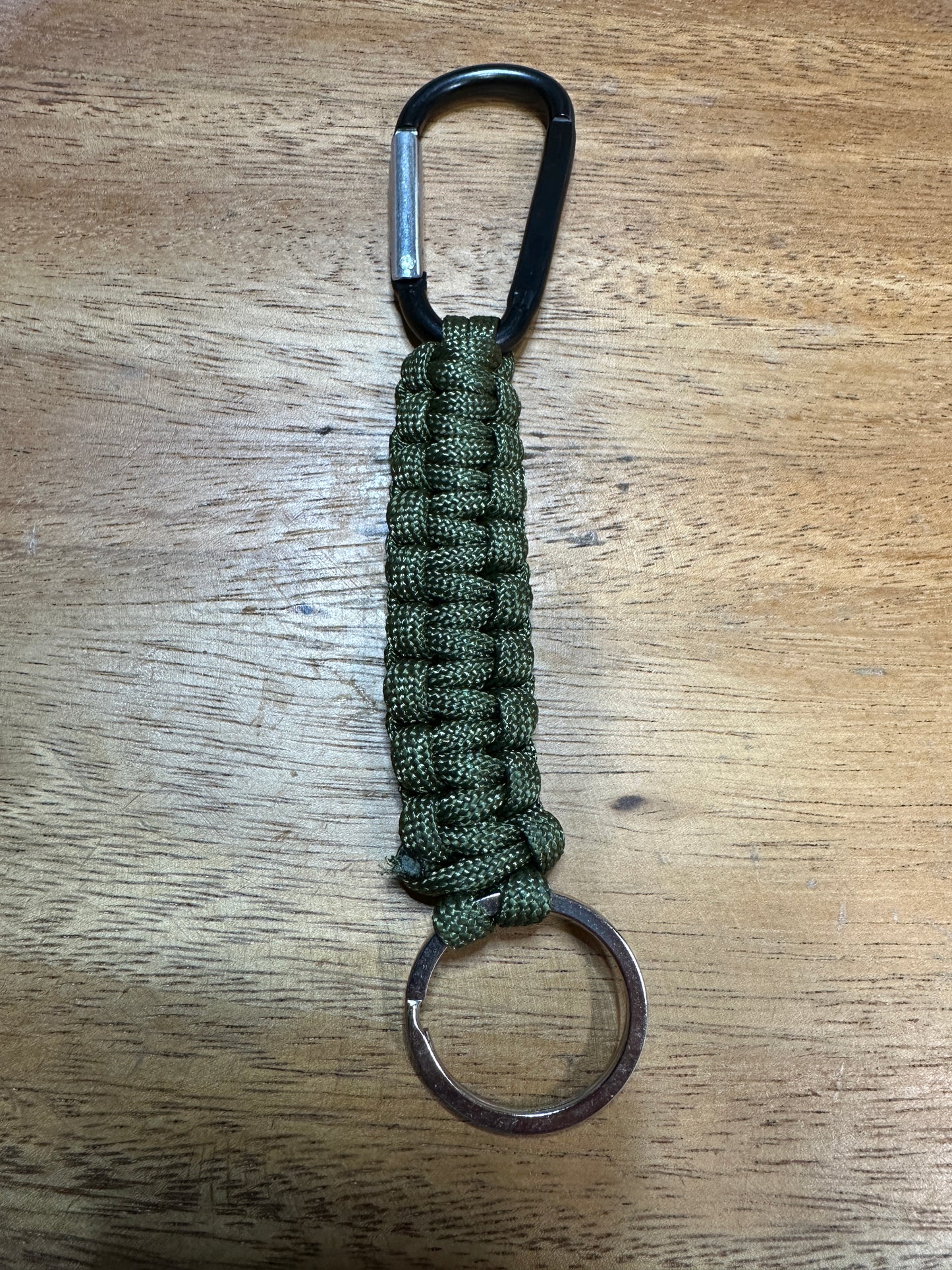 Paracord Keychain Lanyard – Survival-Ready Carry